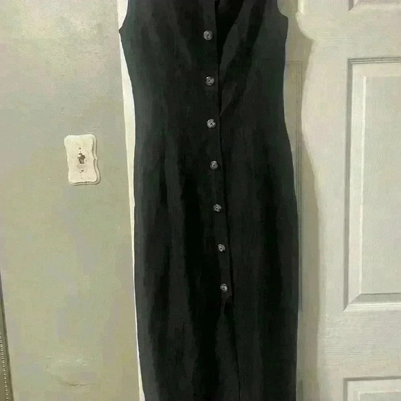 EPISODE Blk Dress With Back Buttons - Size 8 - B7 - Picture 3 of 8